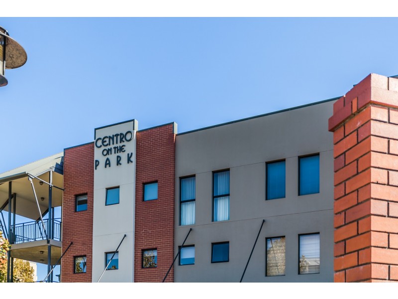 13/2 Centro Avenue, Subiaco WA 6008