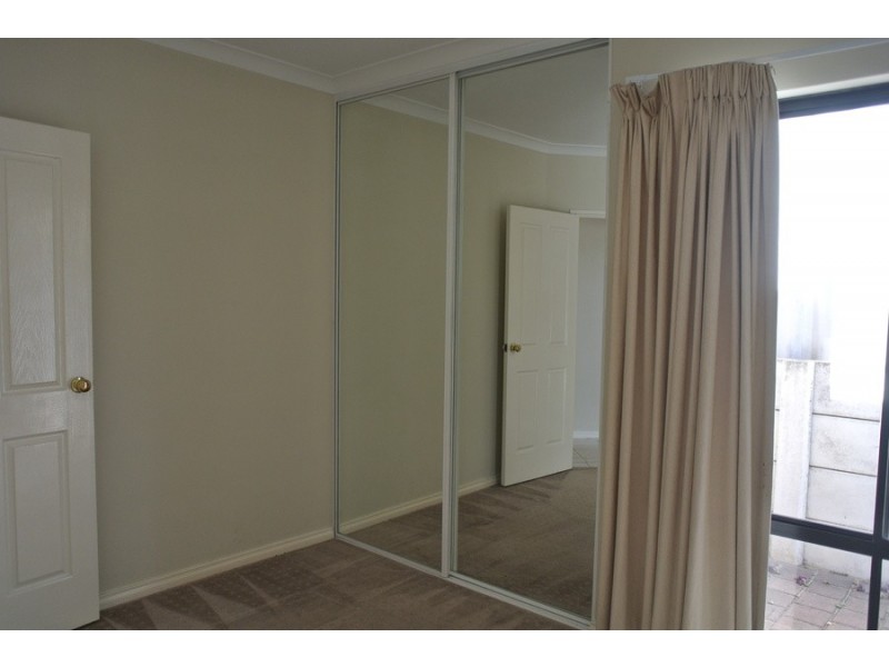 C/10 Kinsella Street, Joondanna WA 6060