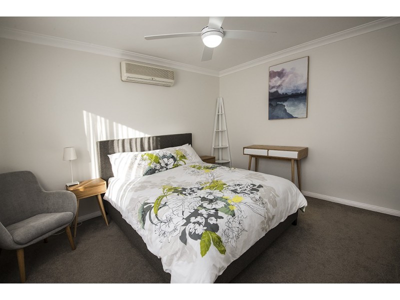 2/29 Pollard Street, Glendalough WA 6016