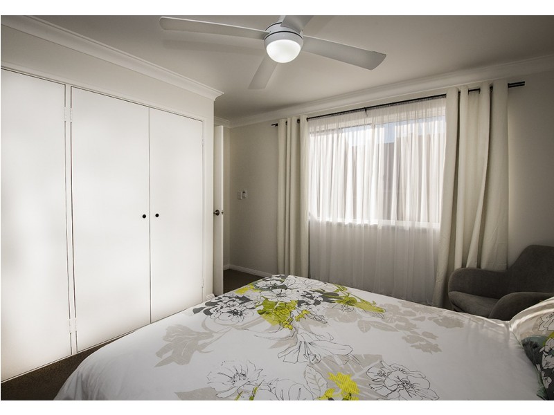 2/29 Pollard Street, Glendalough WA 6016