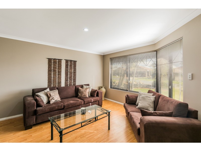 8 Longwood Mews, Landsdale WA 6065