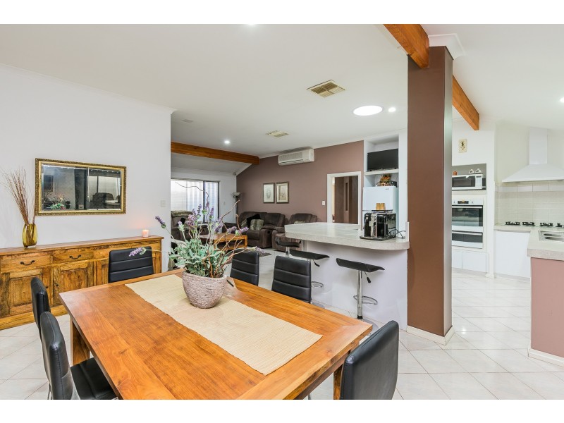 8 Longwood Mews, Landsdale WA 6065