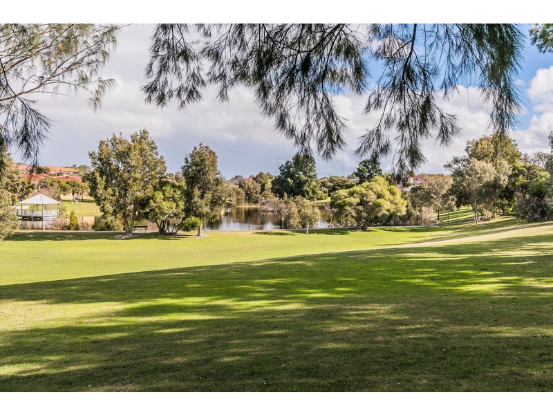 8 Longwood Mews, Landsdale WA 6065