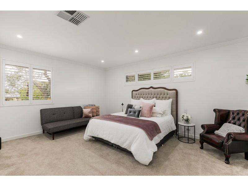 25 Orangedale Road, Lesmurdie WA 6076