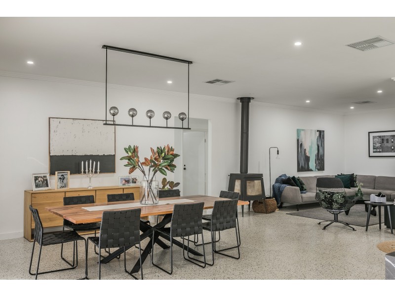 25 Orangedale Road, Lesmurdie WA 6076