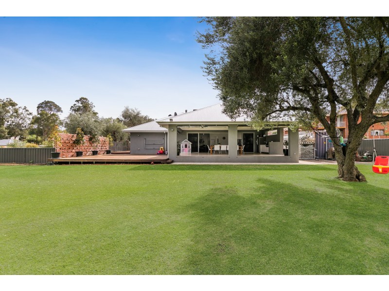 25 Orangedale Road, Lesmurdie WA 6076