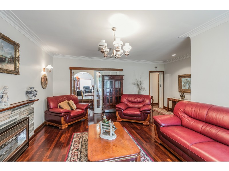 15 Davena Street, Dianella WA 6059