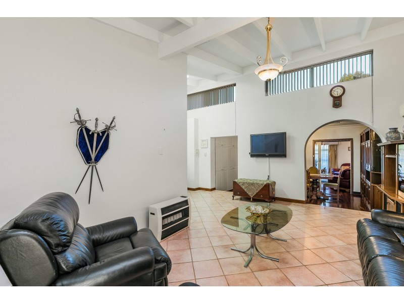 15 Davena Street, Dianella WA 6059