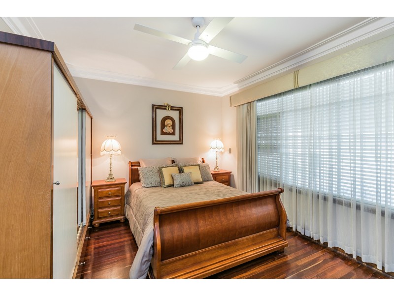 15 Davena Street, Dianella WA 6059