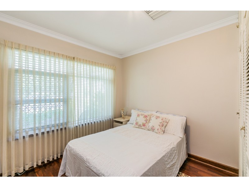 15 Davena Street, Dianella WA 6059