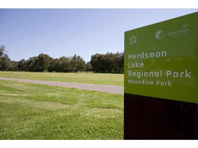 36/29 Heard Way, Glendalough WA 6016