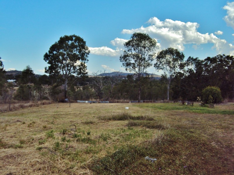 27 Gordon Lane, Walterhall QLD 4714