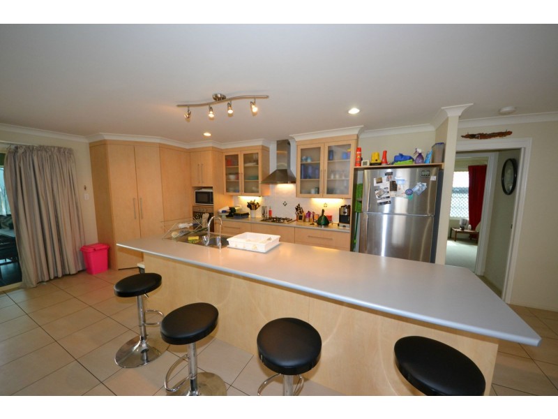 6 Mamalis Street, Gracemere QLD 4702