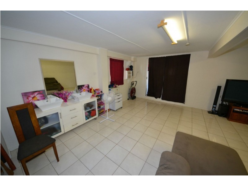 15 Reservoir Street, Gracemere QLD 4702
