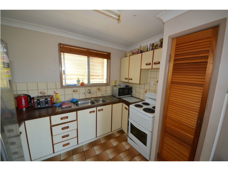 15 Reservoir Street, Gracemere QLD 4702