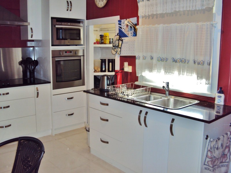 36 East Street, Mount Morgan QLD 4714