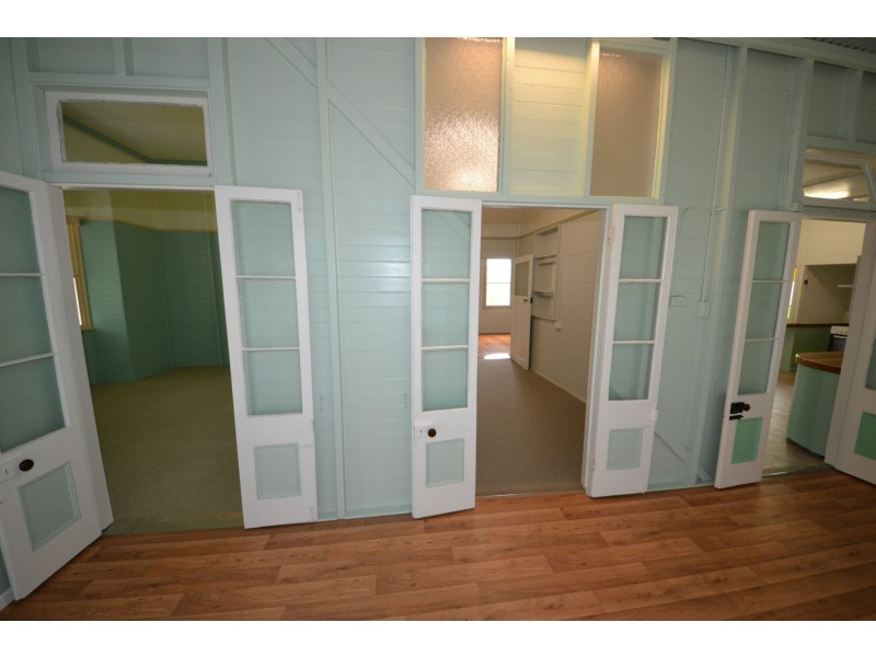 99 Nobbs Street, Berserker QLD 4701