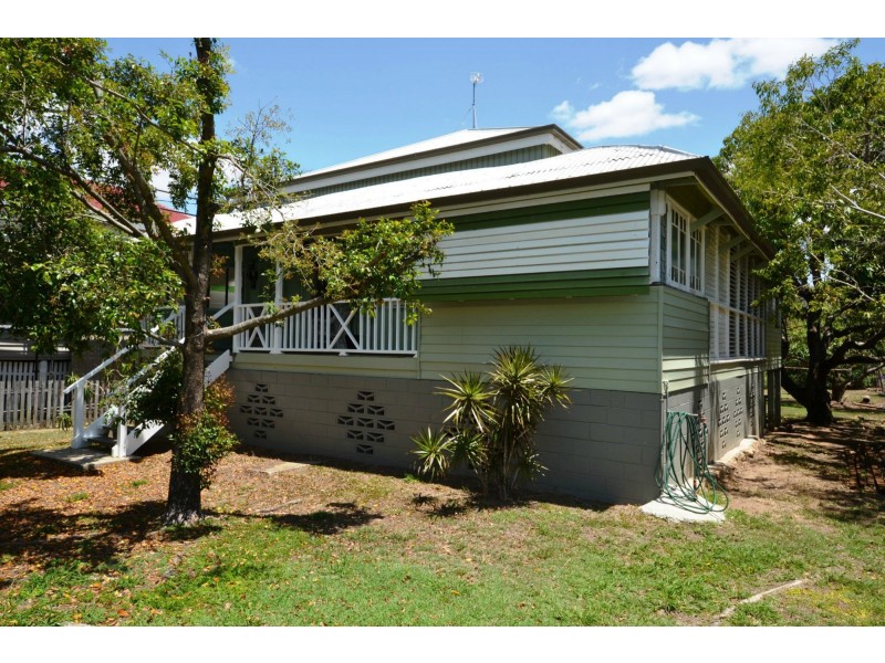99 Nobbs Street, Berserker QLD 4701