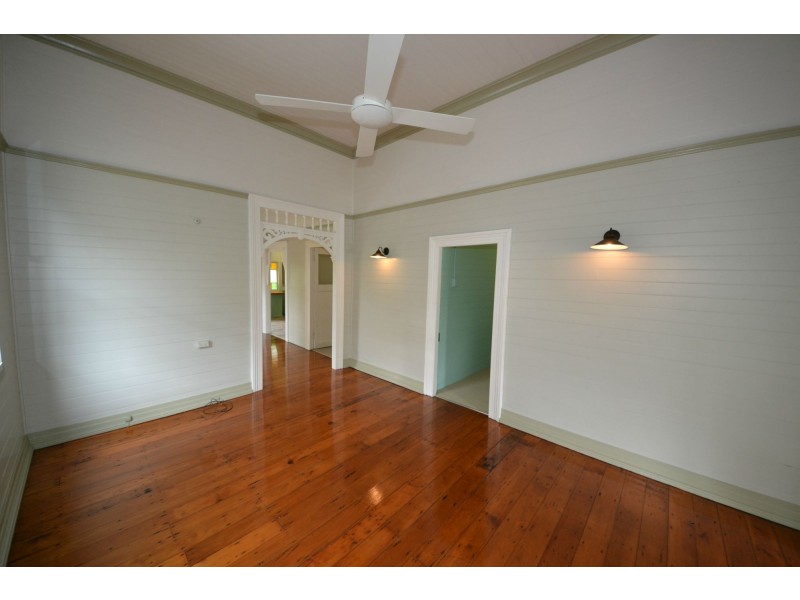 99 Nobbs Street, Berserker QLD 4701