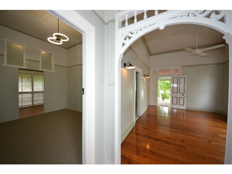 99 Nobbs Street, Berserker QLD 4701