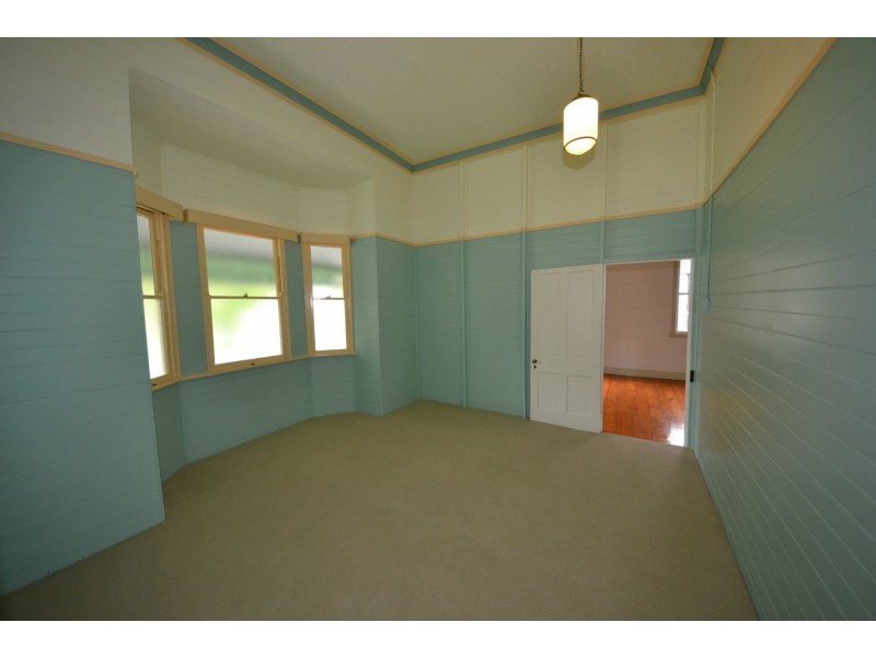 99 Nobbs Street, Berserker QLD 4701