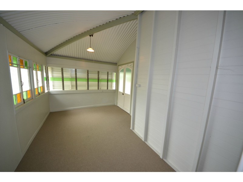 99 Nobbs Street, Berserker QLD 4701