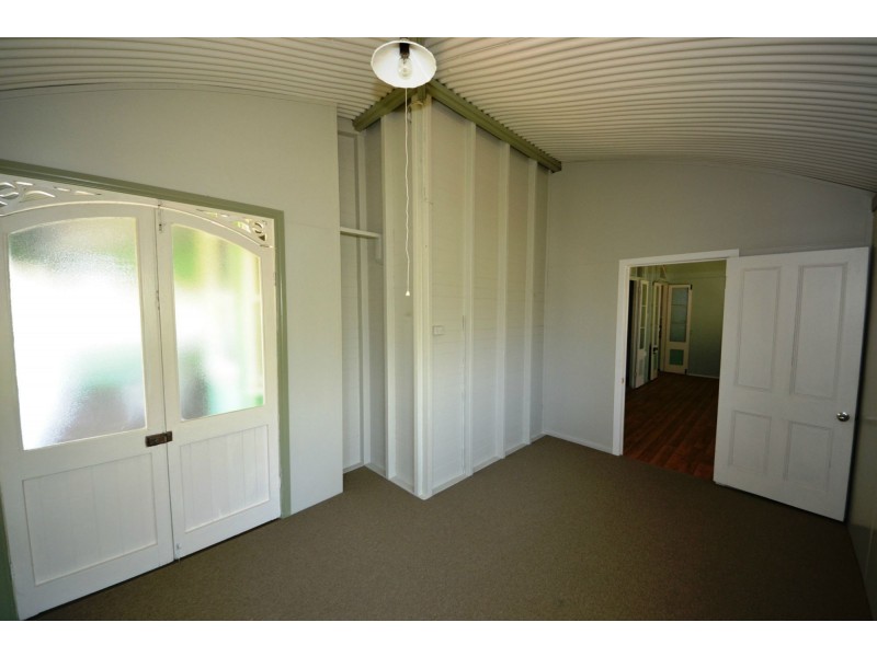 99 Nobbs Street, Berserker QLD 4701