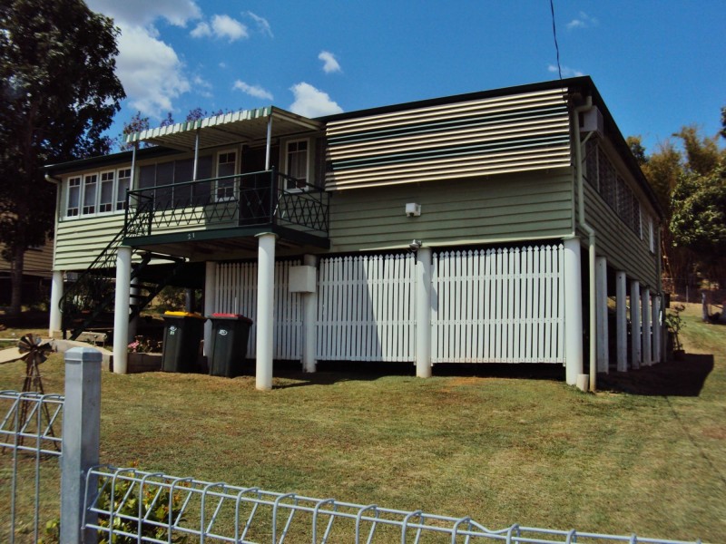 21 James Street, Mount Morgan QLD 4714