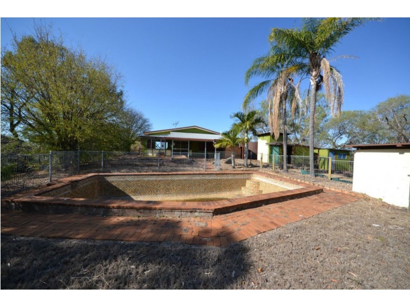 542 Aremby Street, Bouldercombe QLD 4702