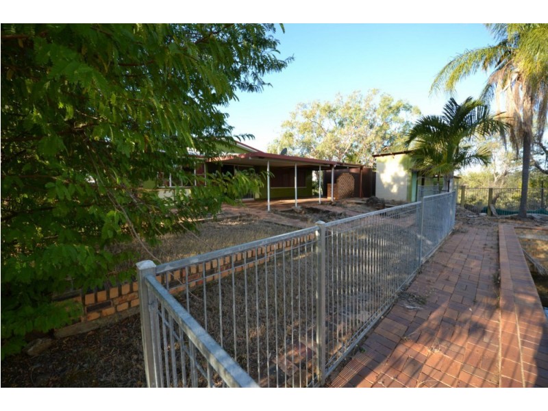 542 Aremby Street, Bouldercombe QLD 4702
