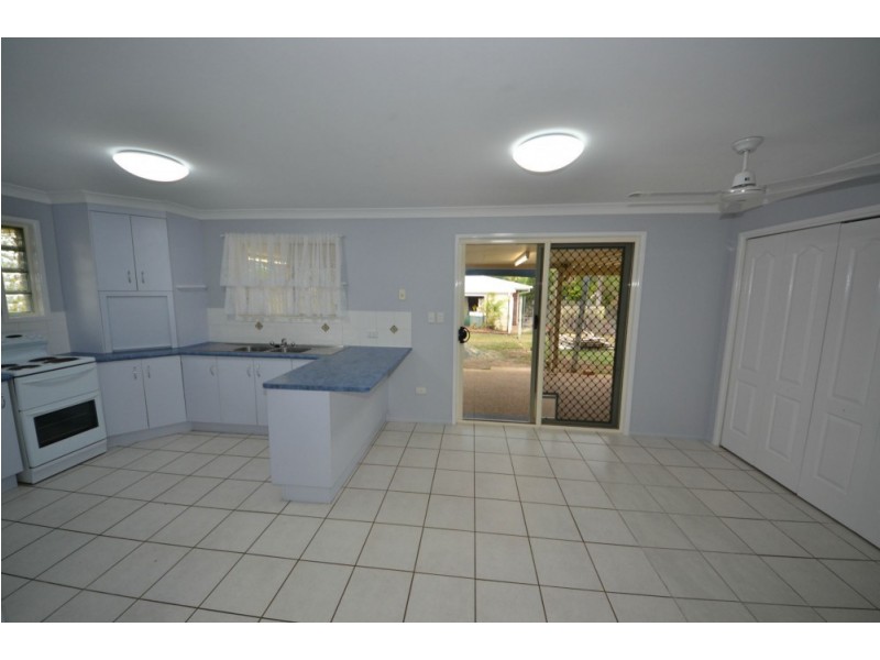 9 Buxton Drive, Gracemere QLD 4702