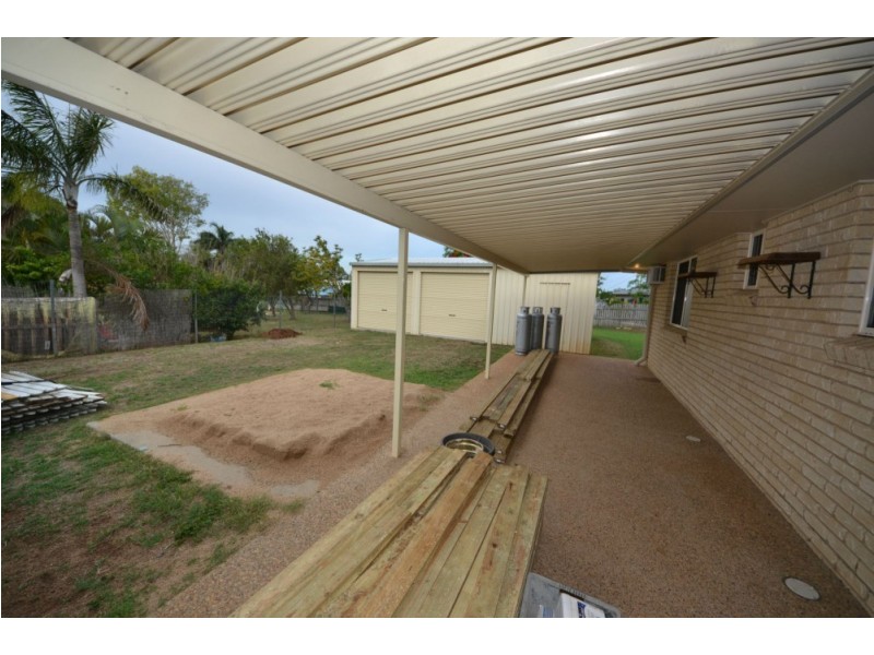 9 Buxton Drive, Gracemere QLD 4702