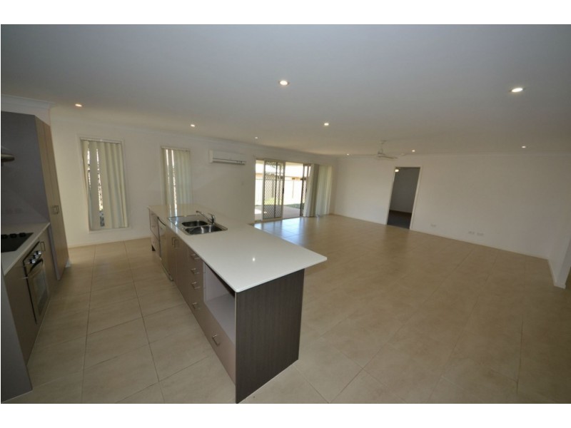 3 Premier Court, Gracemere QLD 4702