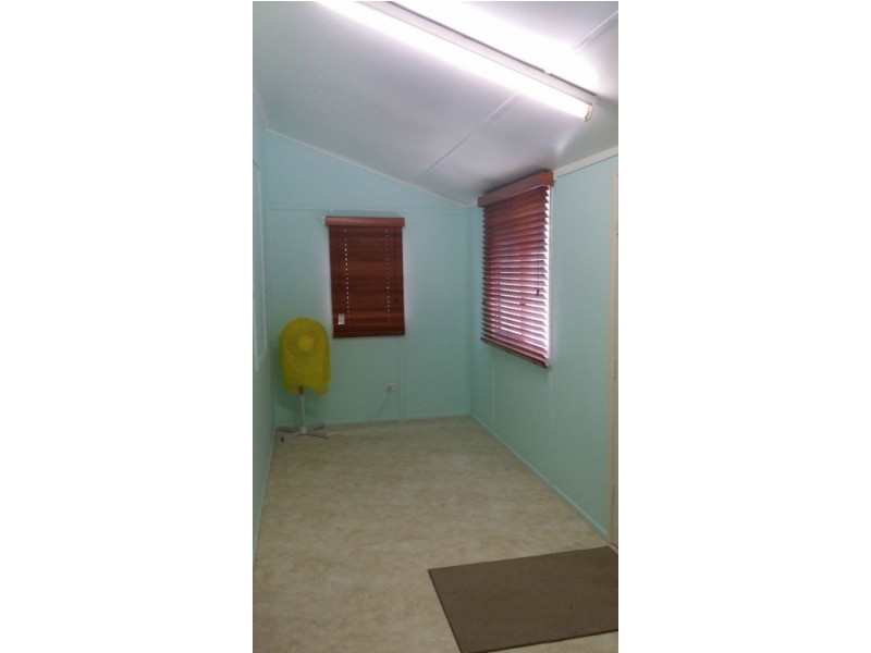 22 East Street, Mount Morgan QLD 4714