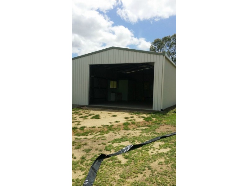 22 East Street, Mount Morgan QLD 4714