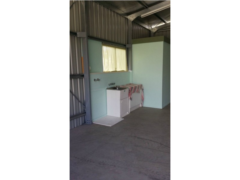 22 East Street, Mount Morgan QLD 4714