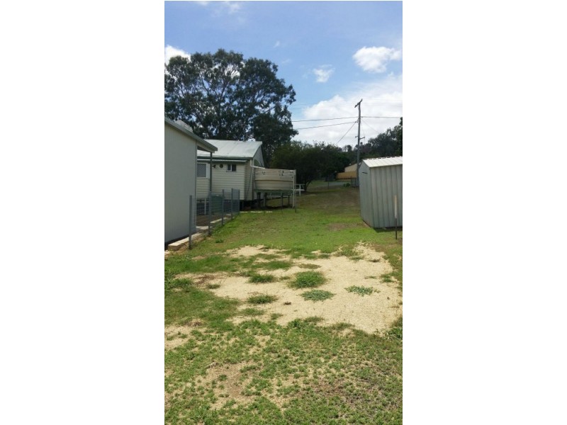 22 East Street, Mount Morgan QLD 4714