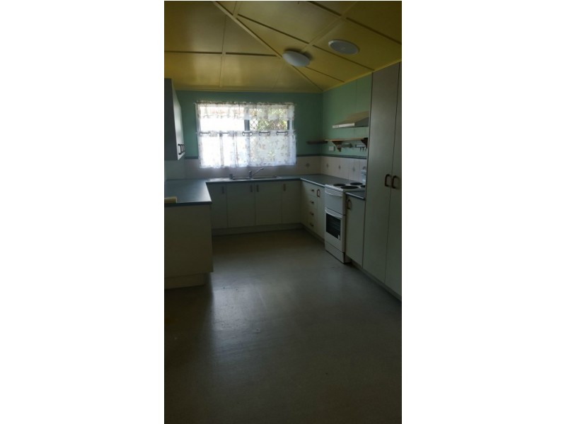 26 River Street, Mount Morgan QLD 4714