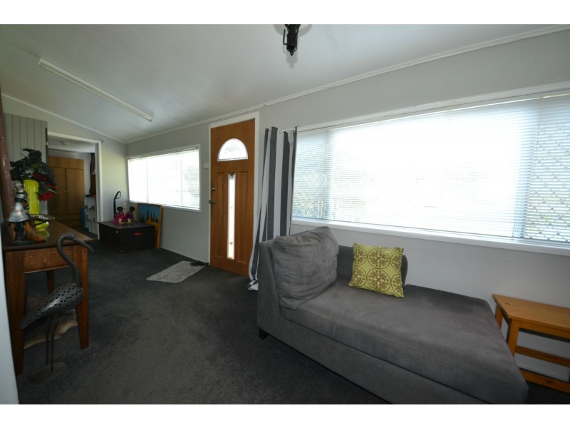 32 Crown Street, Mount Morgan QLD 4714