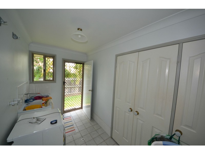 11 Blyth Avenue, Gracemere QLD 4702