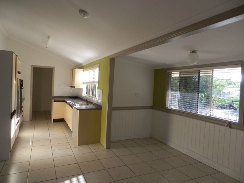 52 James Street, Mount Morgan QLD 4714
