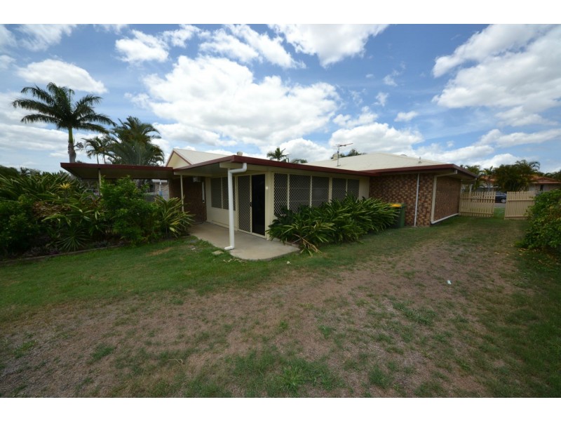 16 Deakin Close, Gracemere QLD 4702