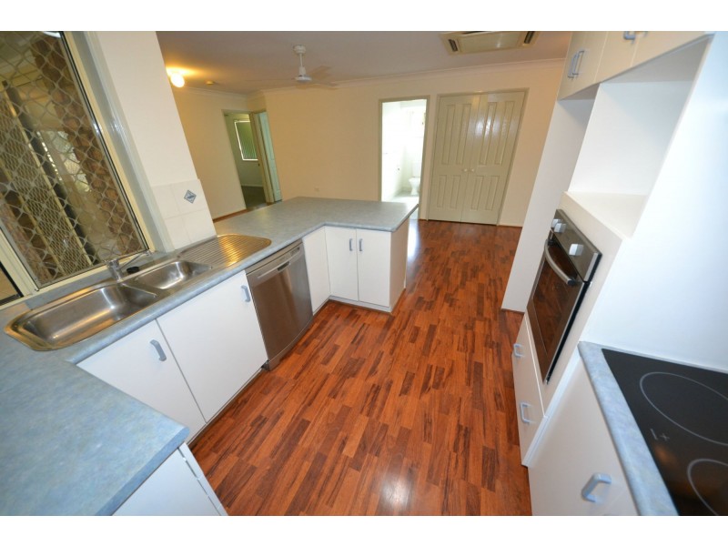 16 Deakin Close, Gracemere QLD 4702