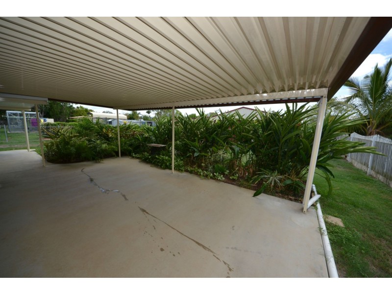 16 Deakin Close, Gracemere QLD 4702