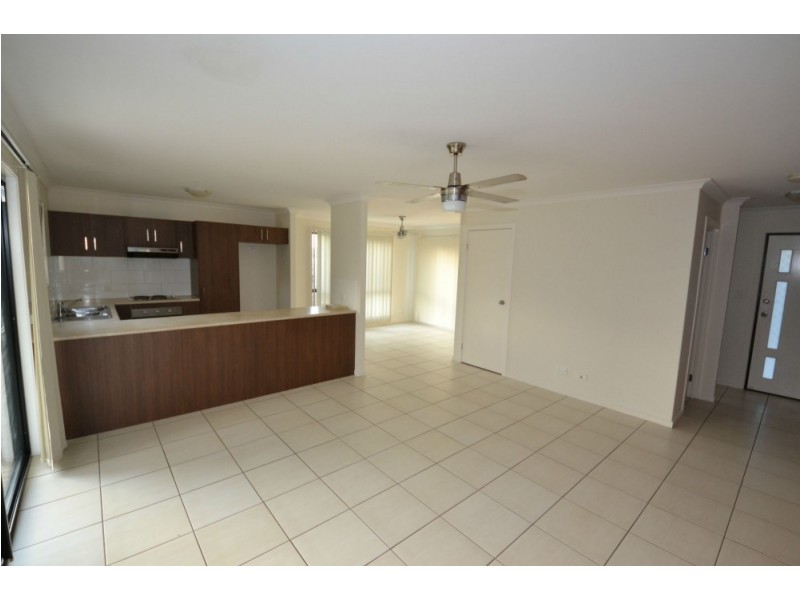 16 John Oxley Drive, Gracemere QLD 4702