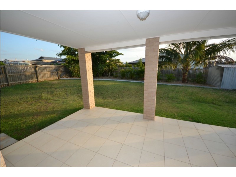 16 John Oxley Drive, Gracemere QLD 4702