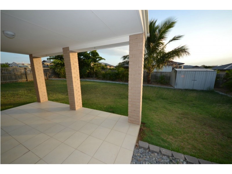 16 John Oxley Drive, Gracemere QLD 4702