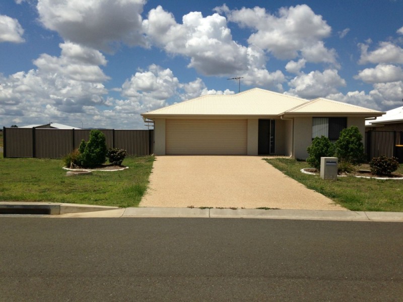 8 Belltrees Avenue, Gracemere QLD 4702