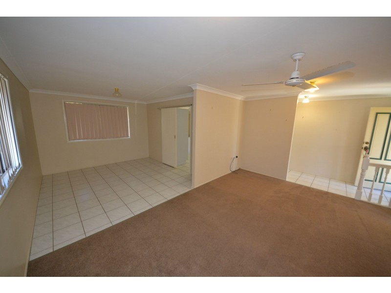 8 Lamb Avenue, Gracemere QLD 4702