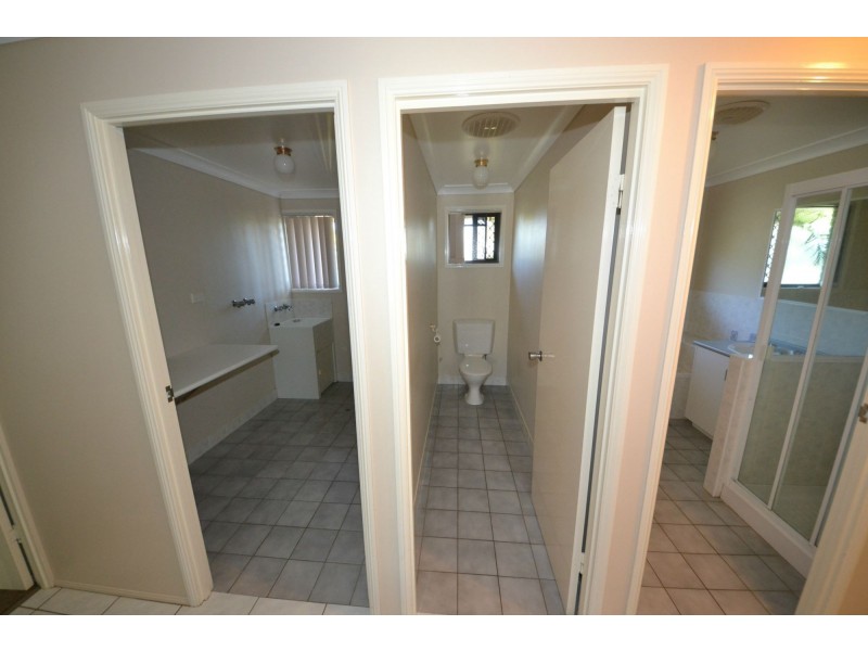 8 Lamb Avenue, Gracemere QLD 4702